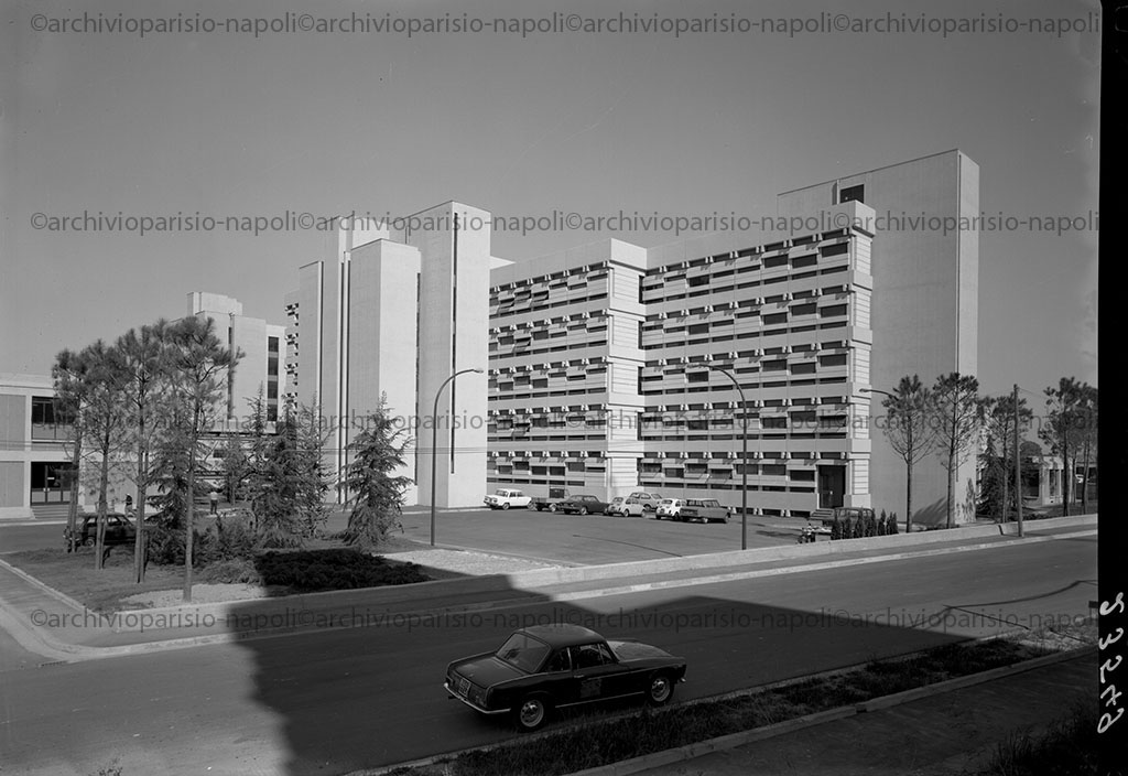 veduta esterna dei padiglioni del Nuovo Policlinico